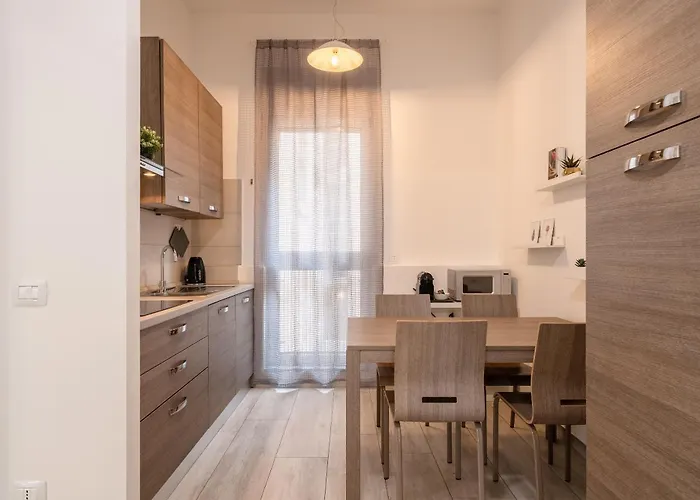 White Magnolia Apartament Como